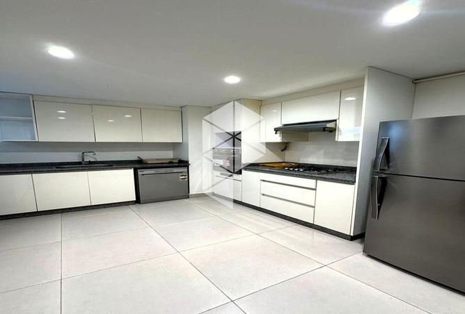 8629896 - Property Image 2