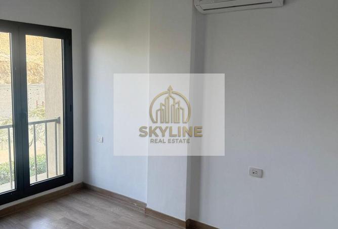 102898002 - Property Image 3