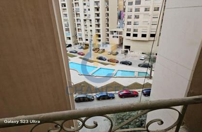 Apartment - 2 Bedrooms - 2 Bathrooms for sale in Tabarak - Zahraa El Maadi - Hay El Maadi - Cairo