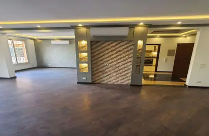 Apartment - 3 Bedrooms - 3 Bathrooms for rent in Jewar - 13th District - Sheikh Zayed City - Giza