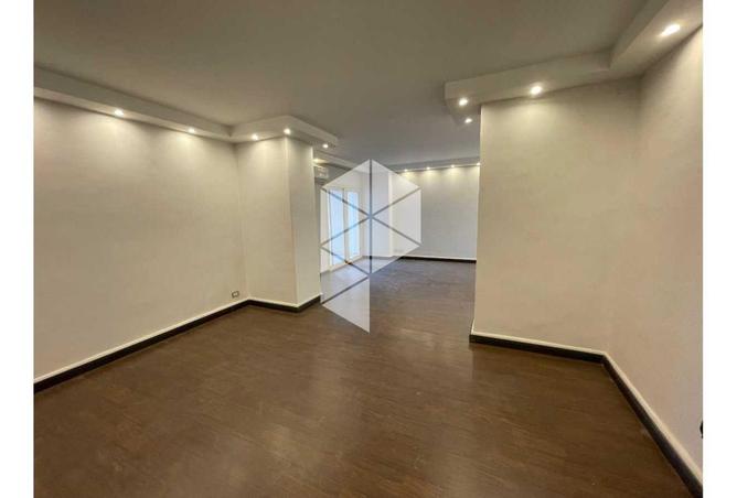 66432402 - Property Main Image