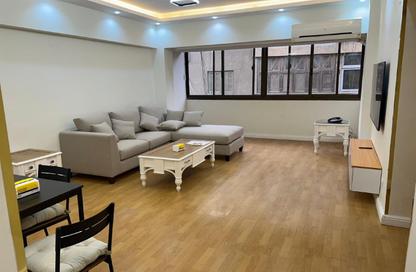 Apartment - 2 Bedrooms - 1 Bathroom for rent in Street 221 - Degla - Hay El Maadi - Cairo