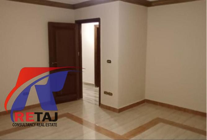 8452922 - Property Image 2