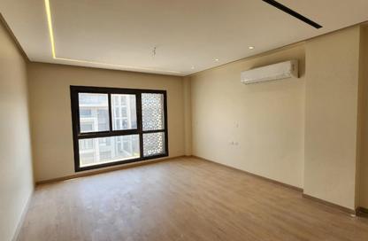 Apartment - 3 Bedrooms - 2 Bathrooms for rent in The Address East - 90 Street - The 5th Settlement - New Cairo City - Cairo