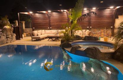 Villa - 4 Bedrooms - 5 Bathrooms for sale in Greens - 6th District - Sheikh Zayed City - Giza