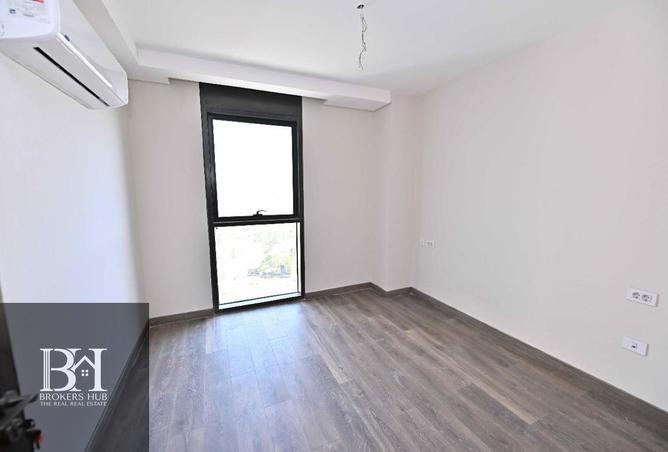 70372110 - صورة العقار 3