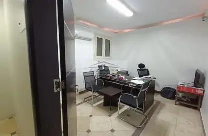 Clinic - 3 Bedrooms - 2 Bathrooms for rent in Abbas Al Akkad St. - 1st Zone - Nasr City - Cairo