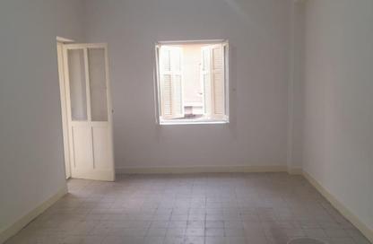 Apartment - 2 Bedrooms - 1 Bathroom for rent in Al Horeya St. - Almazah - Heliopolis - Masr El Gedida - Cairo