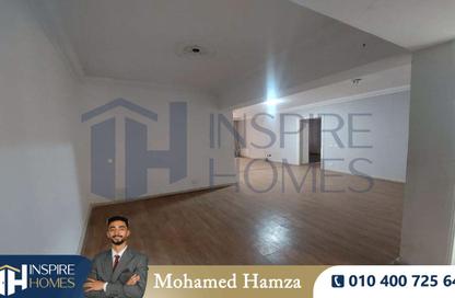 Apartment - 2 Bedrooms - 2 Bathrooms for sale in 14th of May Bridge - Smouha - Hay Sharq - Alexandria