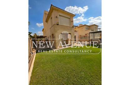 Villa - 6 Bedrooms - 5 Bathrooms for sale in Uptown Cairo - Mokattam - Cairo