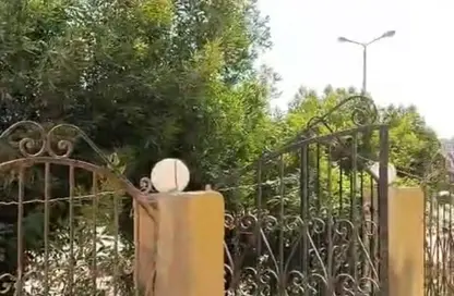 شقة - 3 غرف نوم - 2 حمامات للبيع في المجاورة الخامسة - الحي الثالث شرق - مدينة الشروق - القاهرة