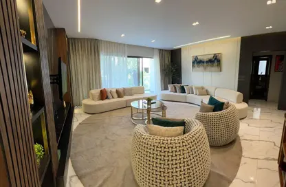 Apartment - 2 Bedrooms - 2 Bathrooms for sale in Lake View Residence - 5th Settlement Compounds - The 5th Settlement - New Cairo City - Cairo