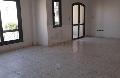 Apartment - 3 Bedrooms - 2 Bathrooms for sale in Zizinia St. - South Investors Area - New Cairo City - Cairo