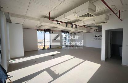 Office Space - Studio - 2 Bathrooms for rent in Hyde Park Business District Mall - South Teseen St. - The 5th Settlement - New Cairo City - Cairo