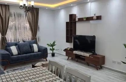 Apartment - 2 Bedrooms - 1 Bathroom for rent in El Rehab Extension - Al Rehab - New Cairo City - Cairo