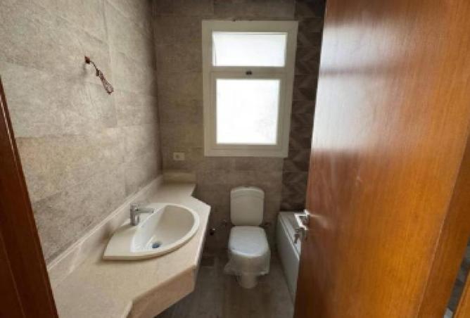 70102543 - Property Image 3