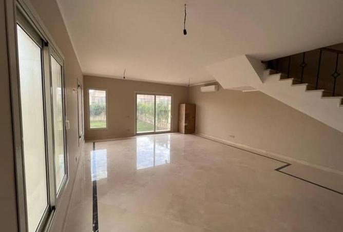 70102543 - Property Image 2