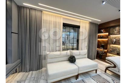 Apartment - 3 Bedrooms - 2 Bathrooms for sale in Sarayat Al Maadi - Hay El Maadi - Cairo