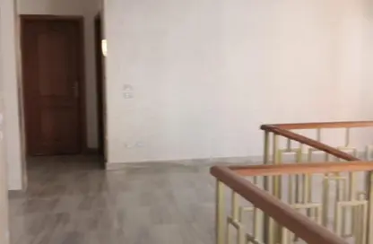 Duplex - 4 Bedrooms - 2 Bathrooms for rent in Al Gezira St. - South Investors Area - New Cairo City - Cairo