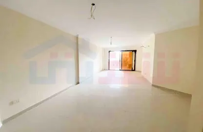 شقة - 3 غرف نوم - 2 حمامات للايجار في فالوري انطونيادس - سموحة - حي شرق - الاسكندرية