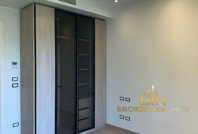 2OluryYdIjg - Property Image 3