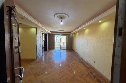 Apartment - 3 - 2 for sale in Kafr Abdo St. - Kafr Abdo - Roushdy - Hay Sharq - Alexandria