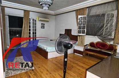 Duplex - 5 Bedrooms - 4 Bathrooms for sale in Omar Lotfy St. - Al Hadiqah Al Dawliyah - 7th District - Nasr City - Cairo
