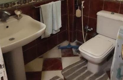 Apartment - 3 Bedrooms - 3 Bathrooms for sale in Abou Dawoud Al Zahery St. - 6th Zone - Nasr City - Cairo
