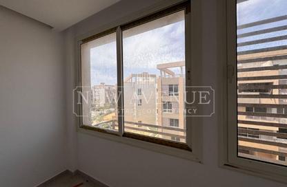شقة - 3 غرف نوم - 2 حمامات للبيع في جراندا لايف - كمبوندات الشروق - مدينة الشروق - القاهرة شقة - 3 غرف نوم - 2 حمامات للبيع في جراندا لايف - كمبوندات الشروق - مدينة الشروق - القاهرة