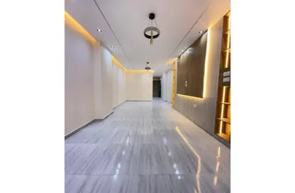 شقة - 3 غرف نوم - 2 حمامات للبيع في البوابة الرابعة - مينا - حدائق الاهرام - الجيزة