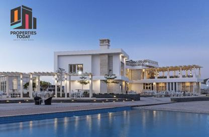 Villa - 5 Bedrooms - 5 Bathrooms for sale in New Giza - Cairo Alexandria Desert Road - 6 October City - Giza