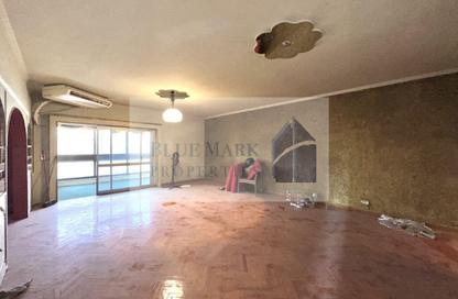 Apartment - 3 Bedrooms - 3 Bathrooms for sale in Masaken Nerco St. - Degla - Hay El Maadi - Cairo