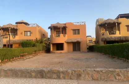 فيلا - 4 غرف نوم - 3 حمامات للبيع في ماونتين فيو السخنة 2 - ماونتن فيو - العين السخنة - السويس