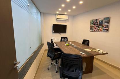 Office Space - Studio - 2 Bathrooms for rent in Zahraa Al Maadi St. - Degla - Hay El Maadi - Cairo