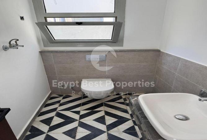 73501687 - Property Image 3
