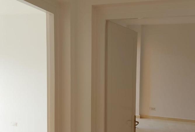 8606664 - Property Image 2