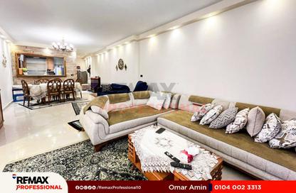 Apartment - 2 Bedrooms - 1 Bathroom for sale in 14th of May Bridge - Smouha - Hay Sharq - Alexandria