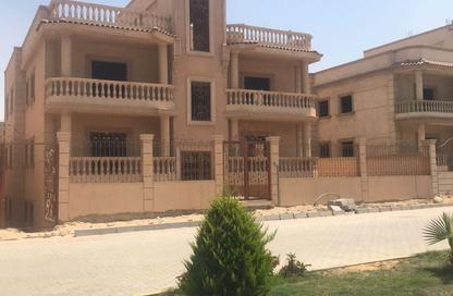 فيلا - 8 غرف نوم - 8 حمامات للبيع في لافيدا البستان - محور 26 يوليو - مدينة 6 أكتوبر - الجيزة