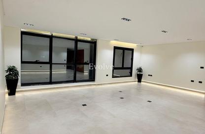 Office Space - Studio - 1 Bathroom for rent in Zahraa Al Maadi St. - Degla - Hay El Maadi - Cairo