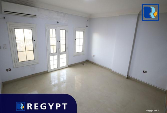 102057227 - Property Image 3