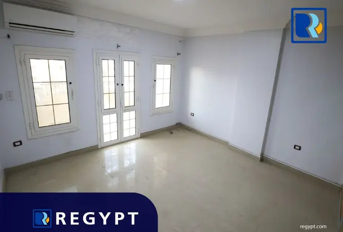 102057227 - Property Image 3