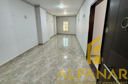 Apartment - 3 Bedrooms - 2 Bathrooms for sale in Al Narges 1 - Al Narges - New Cairo City - Cairo