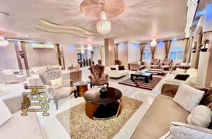 Villa - 5 Bedrooms - 5 Bathrooms for sale in Madinaty - Cairo