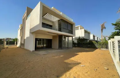 Villa - 4 Bedrooms - 4 Bathrooms for sale in Moon Residences - Fifth Square - The 5th Settlement - New Cairo City - Cairo