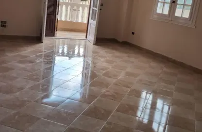 شقة - 3 غرف نوم - 3 حمامات للايجار في شارع جعفر بن ابي طالب - الياسمين 4 - الياسمين - مدينة القاهرة الجديدة - القاهرة