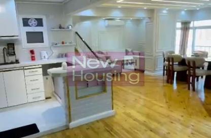 Apartment - 3 Bedrooms - 3 Bathrooms for rent in Zamalek - Cairo