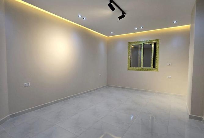 8676709 - Property Image 2