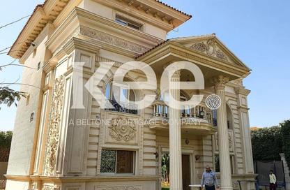 Villa - 4 Bedrooms - 5 Bathrooms for sale in Royal City - Sheikh Zayed Compounds - Sheikh Zayed City - Giza