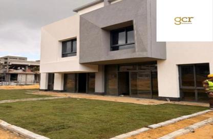Townhouse - 3 Bedrooms - 3 Bathrooms for sale in Eastshire compound - 5th Settlement Compounds - The 5th Settlement - New Cairo City - Cairo