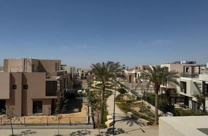 Townhouse - 3 - 3 for sale in Sodic East - 6th District - New Heliopolis - Cairo